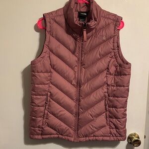 Women's Size L The North Face Vest in Rose Pink